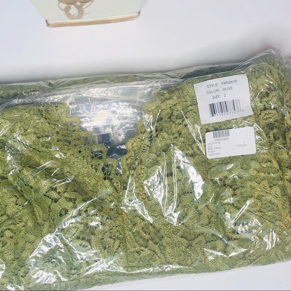 BETSEY JOHNSON Lace V-Neck Bell sleeve Dress. - Picture 7 of 7